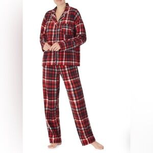 DKNY/ NWT/ 2 Pc. woman’s Pajama set/ Red Plaid / size XL ( (16-18)
